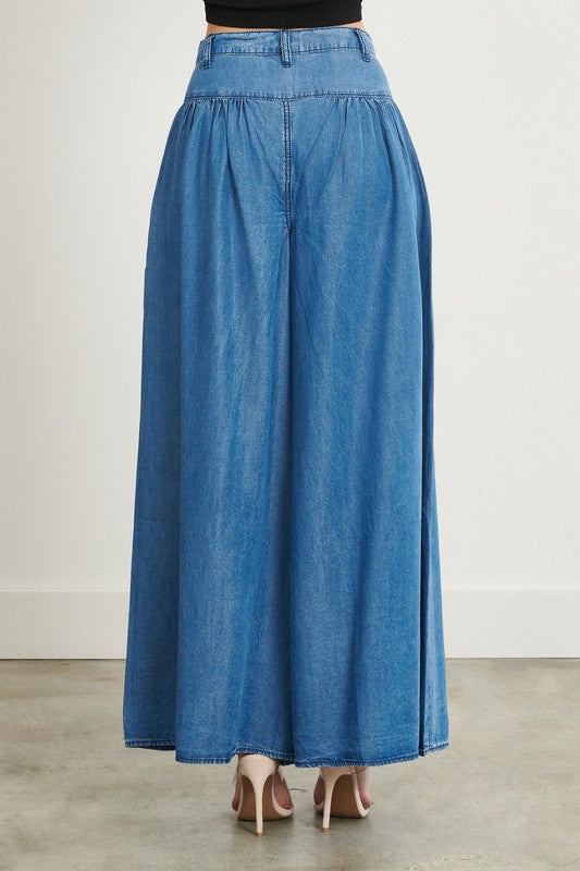 CHAMBRAY WIDE LEG PALAZZO JEANS