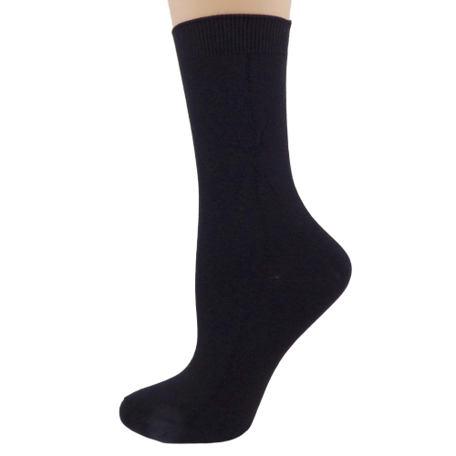 Women's Bamboo Crew Socks in a Classic Diamond Argyle Pattern