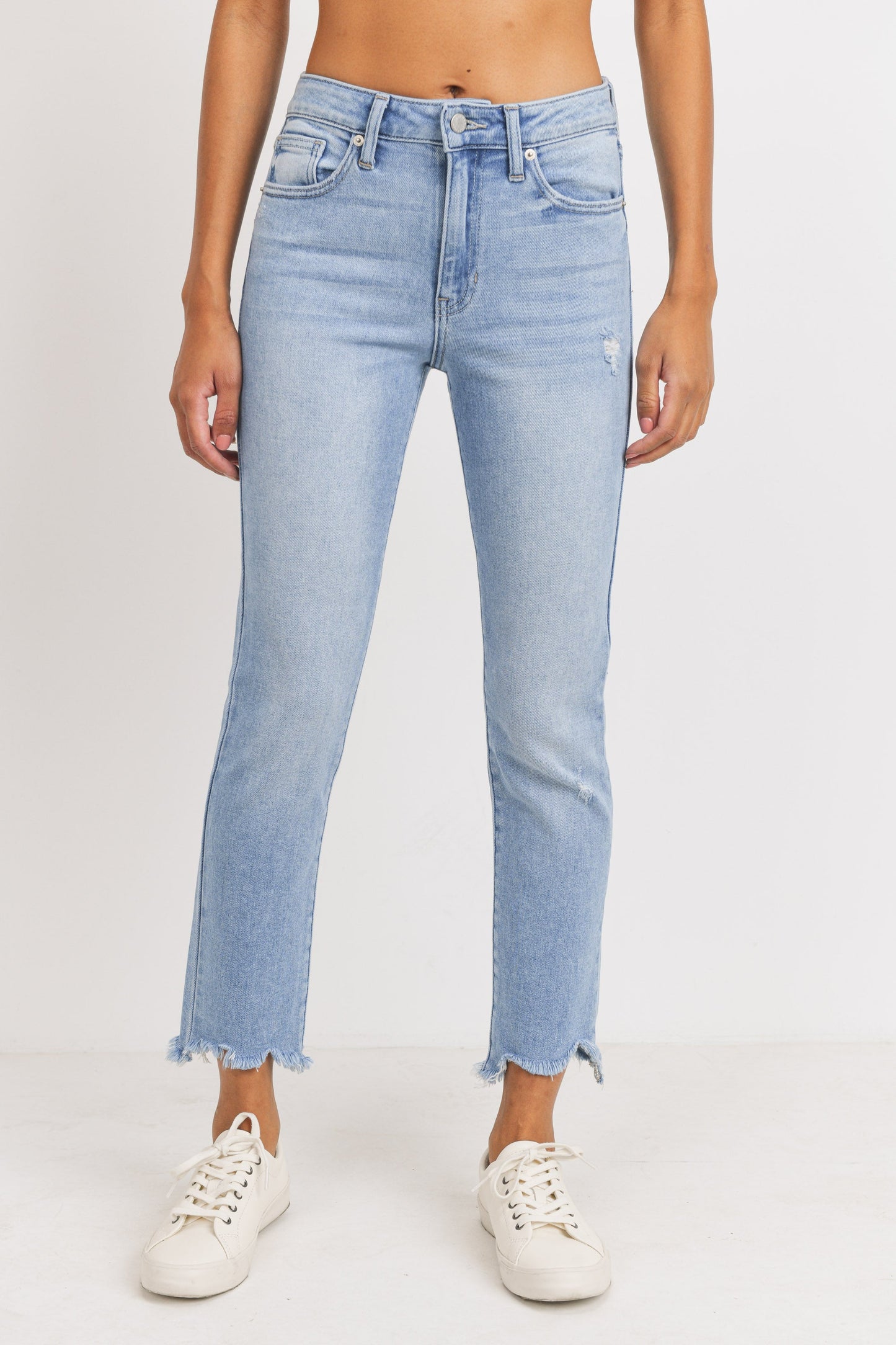 JUST USA MID-RISE STRAIGHT LEG JEAN