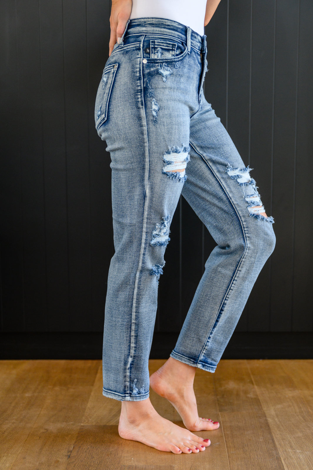 Judy Blue Mary Lou Hi-Rise Destroyed Boyfriend Jeans