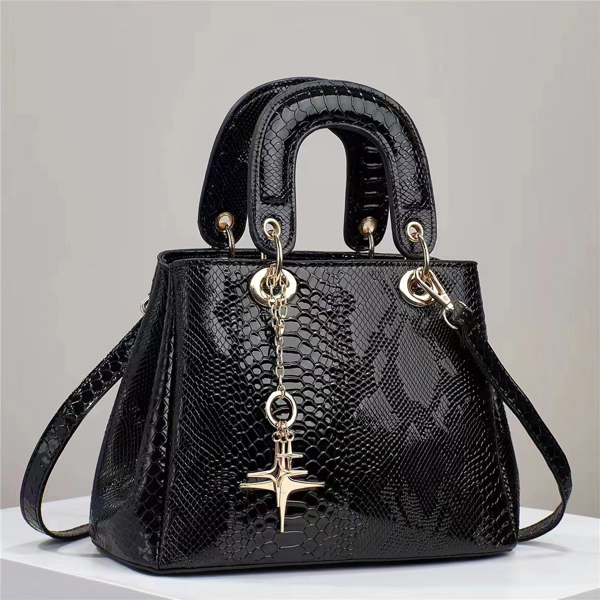 Women's Tassel Shoulder Messenger Bag